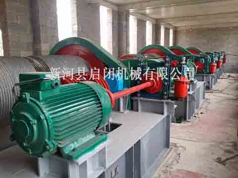 ��P���]�C